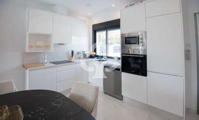 Obra nueva - Chalet independiente -
Pinar de Campoverde