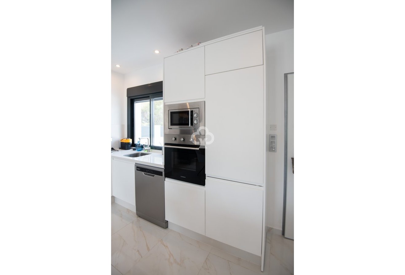 Obra nueva - Chalet independiente -
Pinar de Campoverde