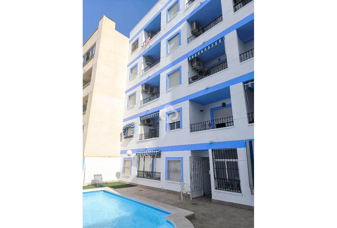 Resale - Apartament -
Torrevieja - El Acequión - Los Náufragos