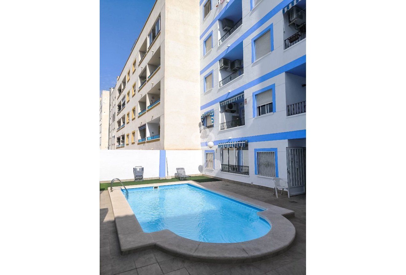 Resale - Apartament -
Torrevieja - El Acequión - Los Náufragos
