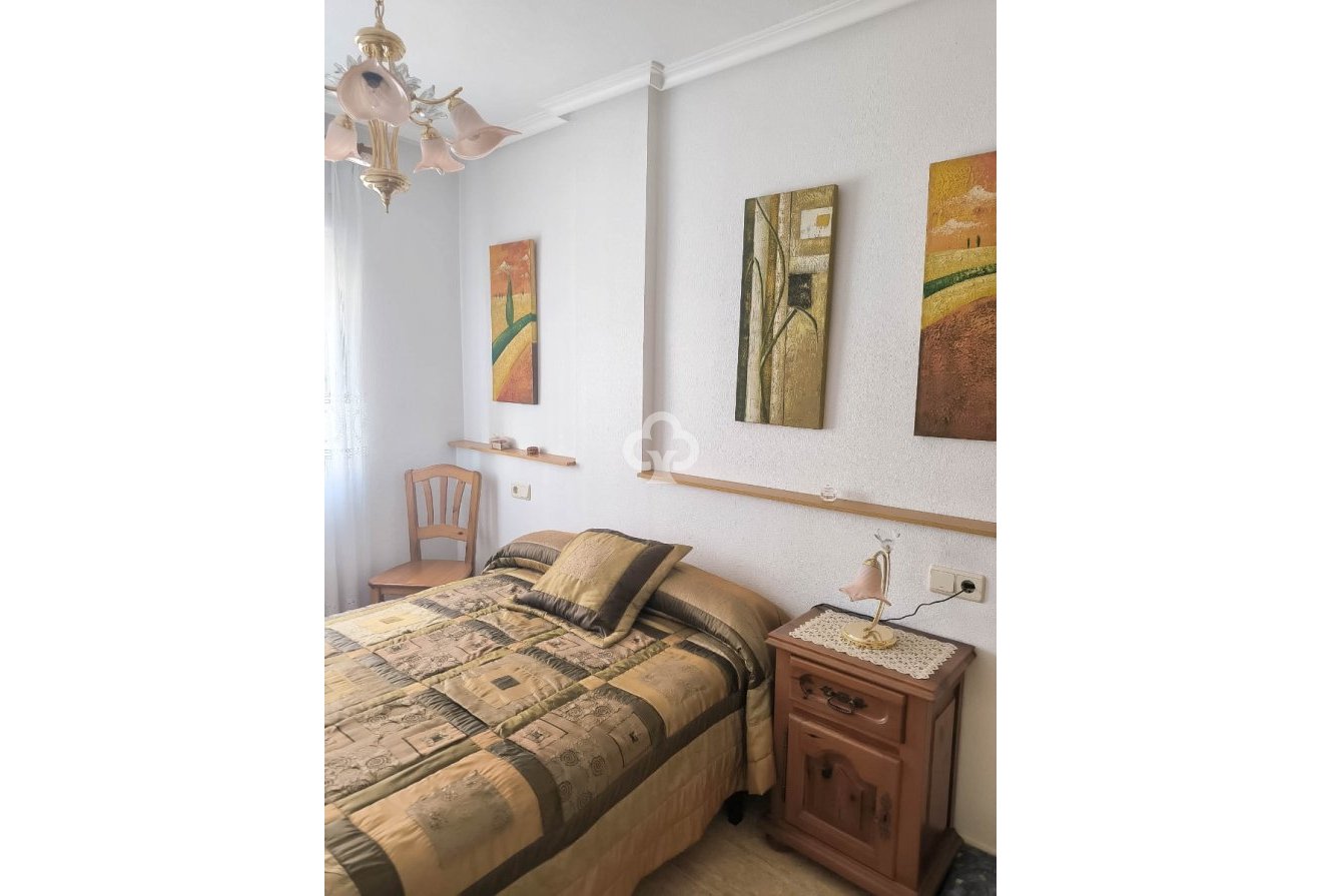 Resale - Apartament -
Torrevieja - El Acequión - Los Náufragos