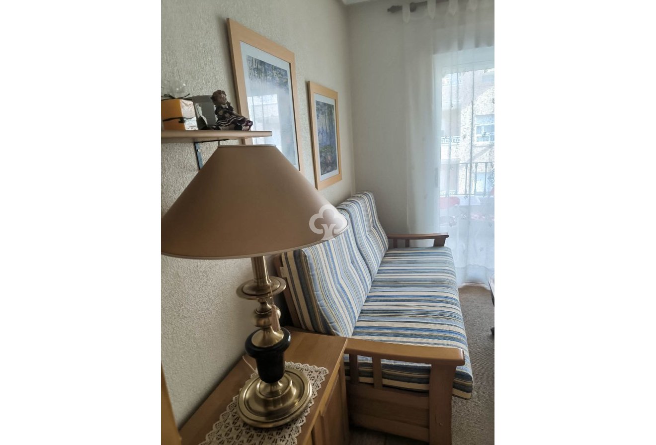 Resale - Apartament -
Torrevieja - El Acequión - Los Náufragos