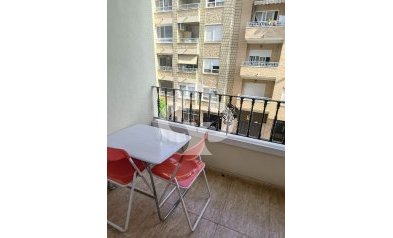 Resale - Apartament -
Torrevieja - El Acequión - Los Náufragos