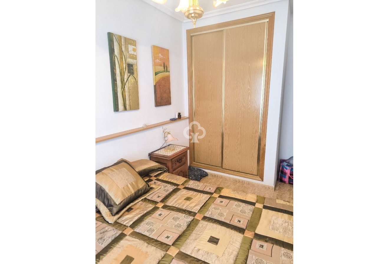 Resale - Apartament -
Torrevieja - El Acequión - Los Náufragos