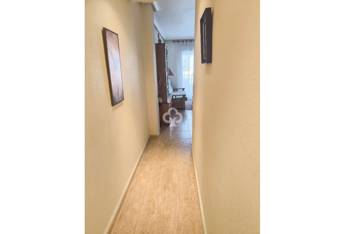 Resale - Apartament -
Torrevieja - El Acequión - Los Náufragos