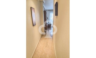 Resale - Apartament -
Torrevieja - El Acequión - Los Náufragos
