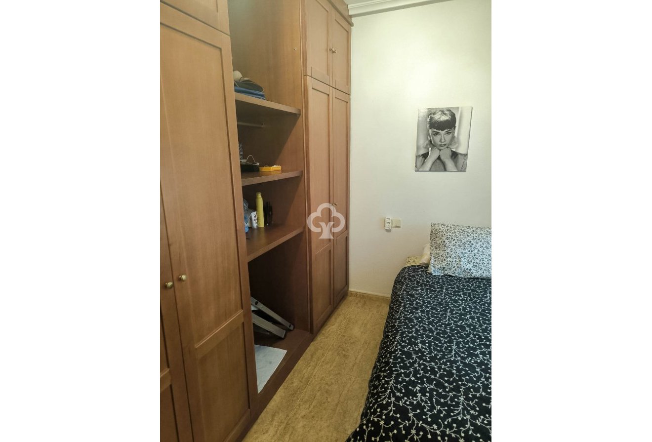 Resale - Apartament -
Torrevieja - El Acequión - Los Náufragos