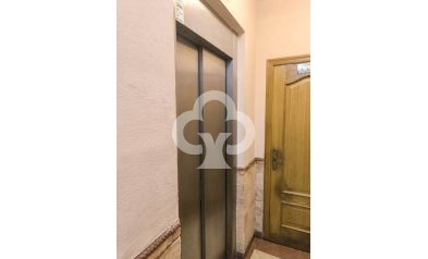 Resale - Apartament -
Torrevieja - El Acequión - Los Náufragos