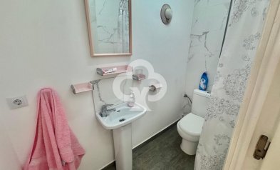 Resale - Bungalow -
Torrevieja - 03184