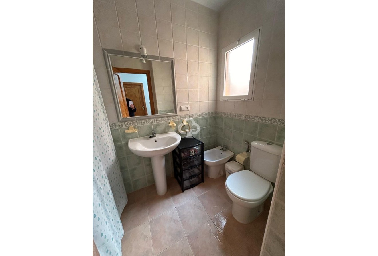 Resale - Duplex -
Torrevieja - 03184