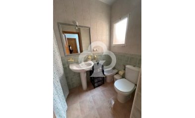 Resale - Duplex -
Torrevieja - 03184