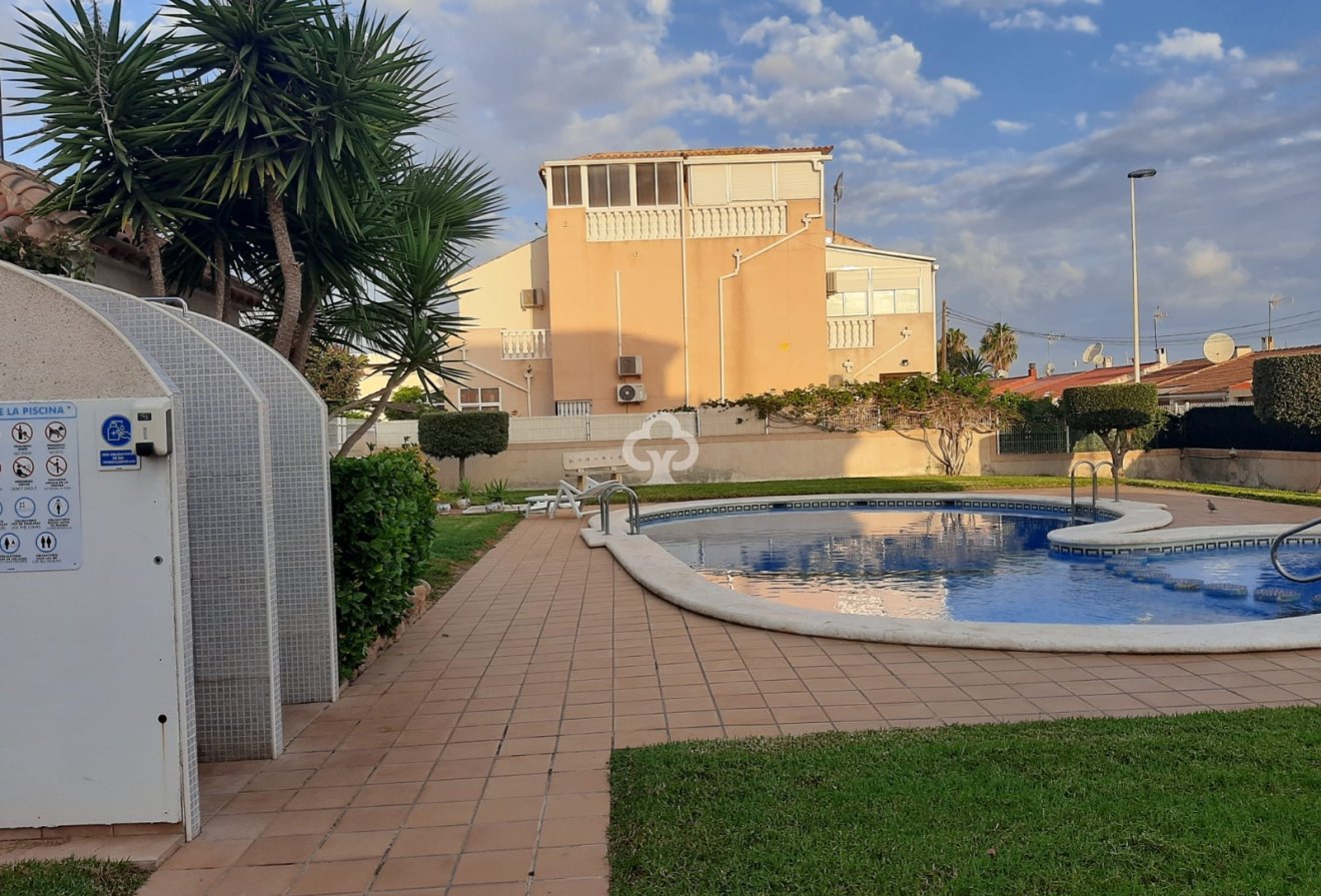 Resale - Duplex -
Torrevieja - 03184
