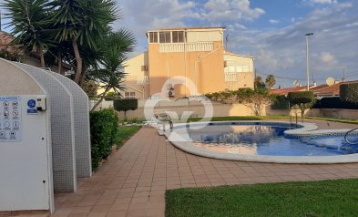 Resale - Duplex -
Torrevieja - 03184