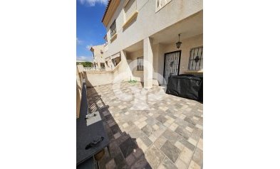 Resale - Duplex -
Torrevieja - 03184