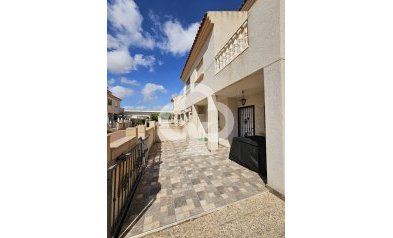 Resale - Duplex -
Torrevieja - 03184