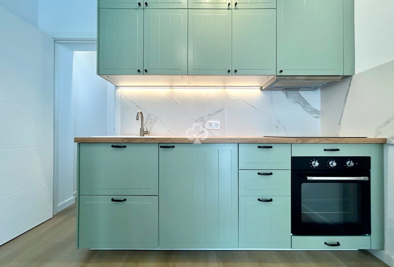 Jälleenmyynti - Huoneisto -
San Miguel de Salinas