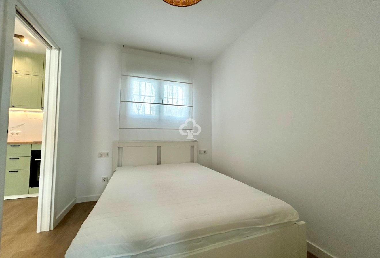 Jälleenmyynti - Huoneisto -
San Miguel de Salinas