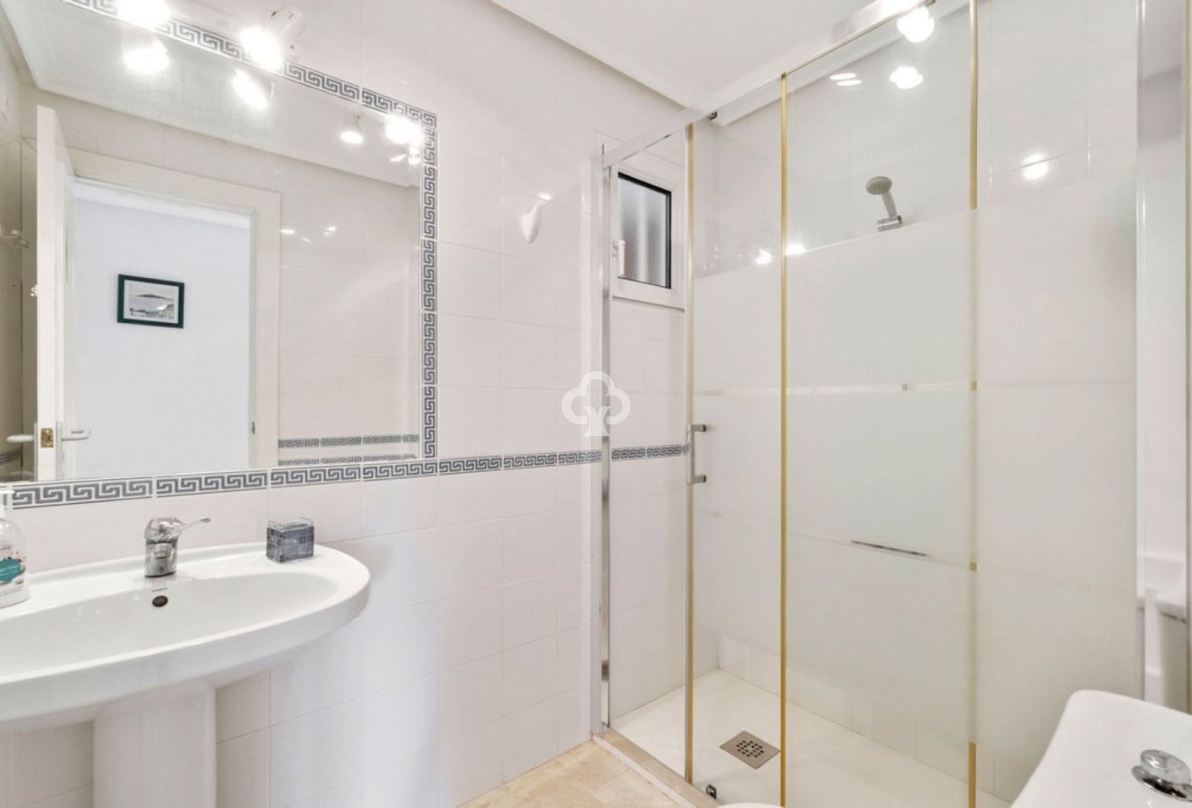 Reventa - Apartamento -
Orihuela Costa - Dehesa de campoamor