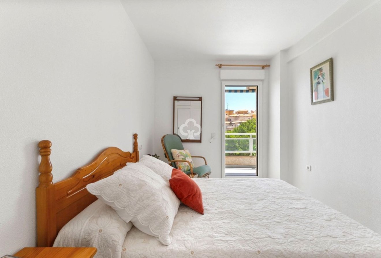 Reventa - Apartamento -
Orihuela Costa - Dehesa de campoamor