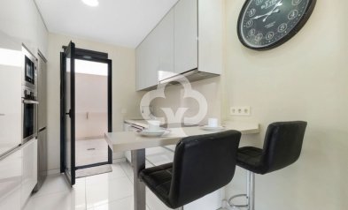 Resale - Bungalow -
Orihuela Costa - Los Altos