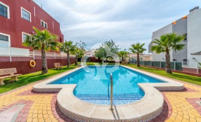 Resale - Bungalow -
Orihuela Costa - Los Altos