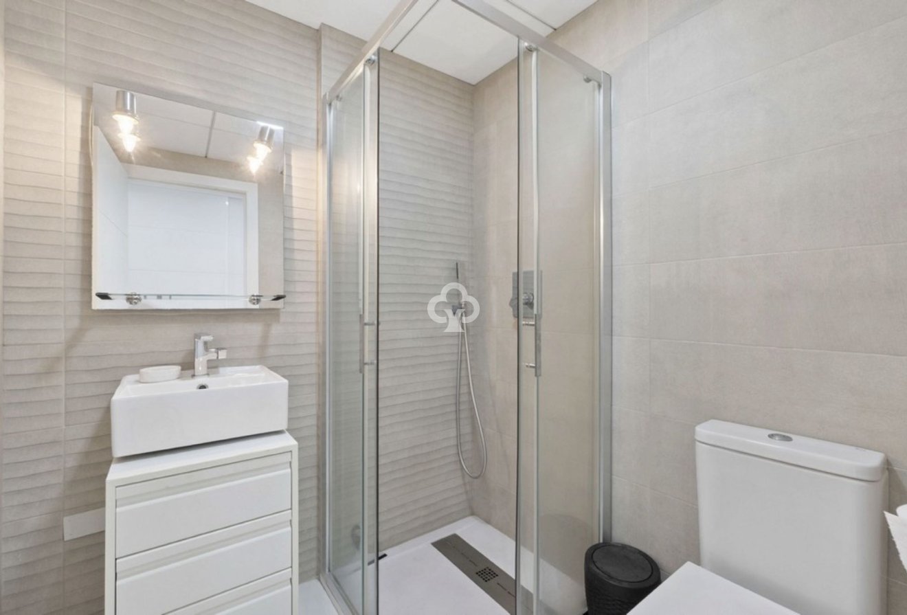 Resale - Bungalow -
Orihuela Costa - Los Altos