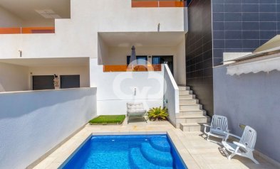 Resale - Bungalow -
Orihuela Costa - Los Altos