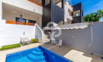 Resale - Bungalow -
Orihuela Costa - Los Altos