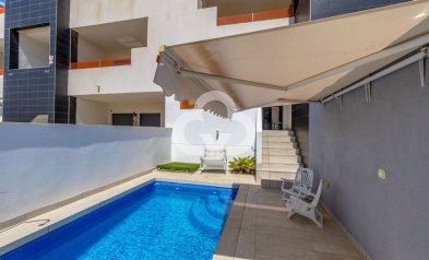 Resale - Bungalow -
Orihuela Costa - Los Altos