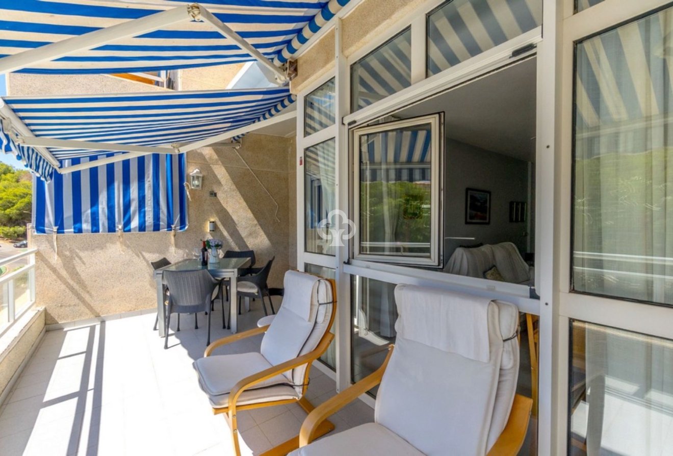 Resale - Apartament -
Orihuela Costa - Dehesa de campoamor