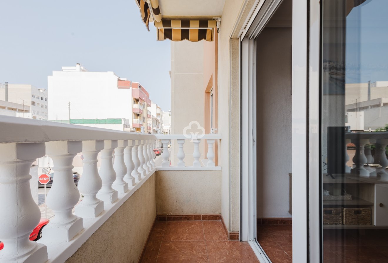Resale - Apartment / flat -
Torrevieja - El Acequión - Los Náufragos