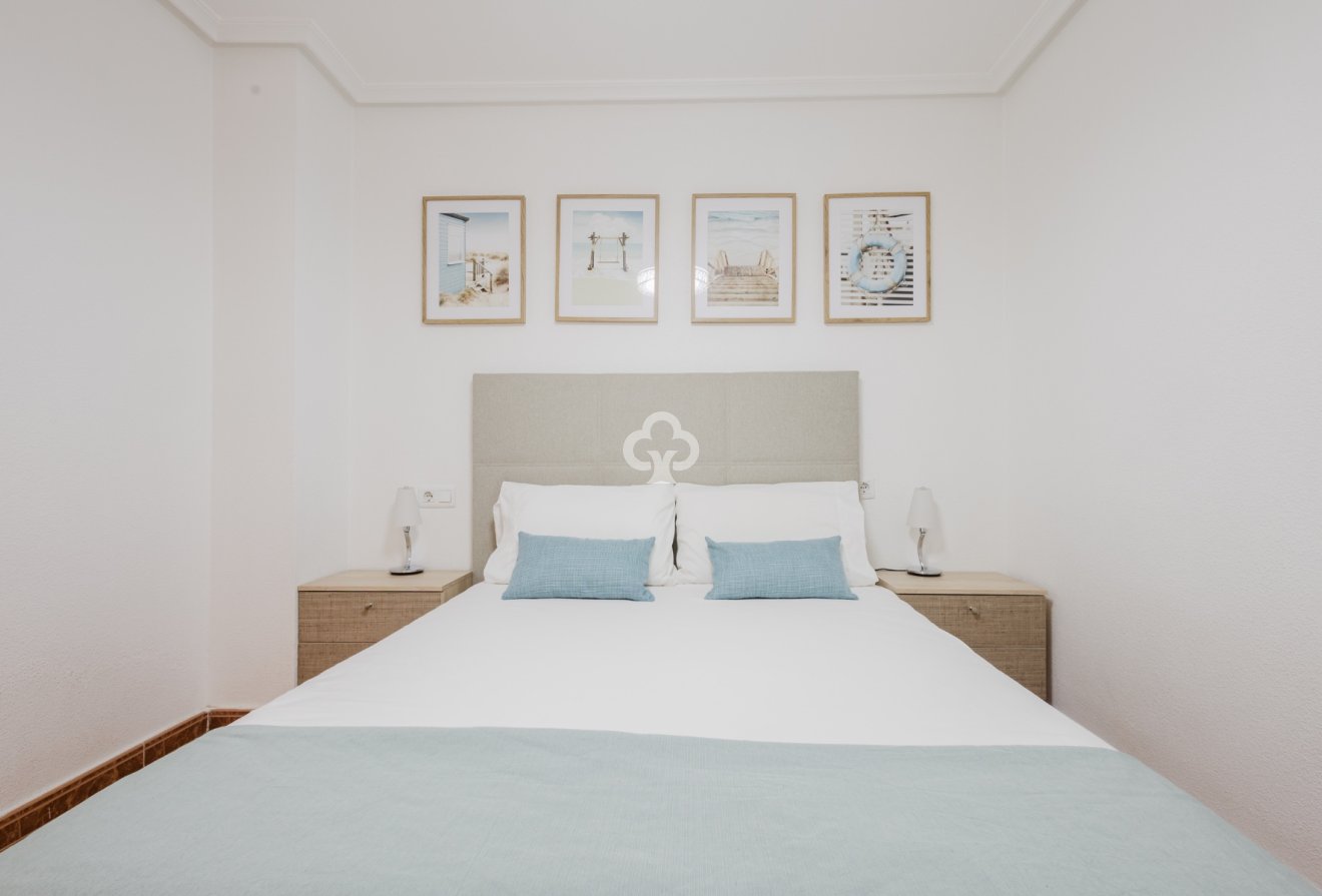 Resale - Apartment / flat -
Torrevieja - El Acequión - Los Náufragos