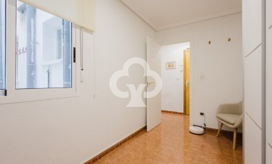 Resale - Apartment / flat -
Torrevieja - El Acequión - Los Náufragos