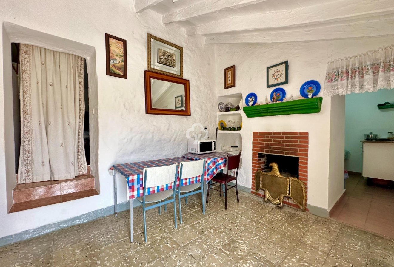 Resale - Finca rústica -
Almogia - South of spain