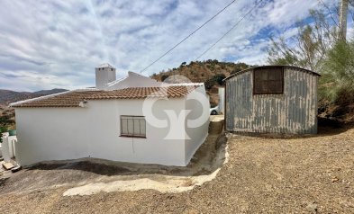 Resale - Finca rústica -
Almogia - South of spain