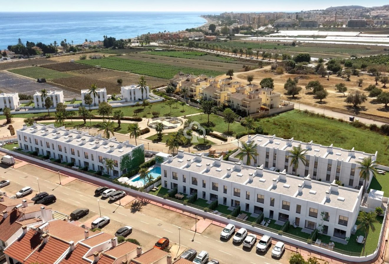 Obra nueva - Townhouses -
Caleta de Velez