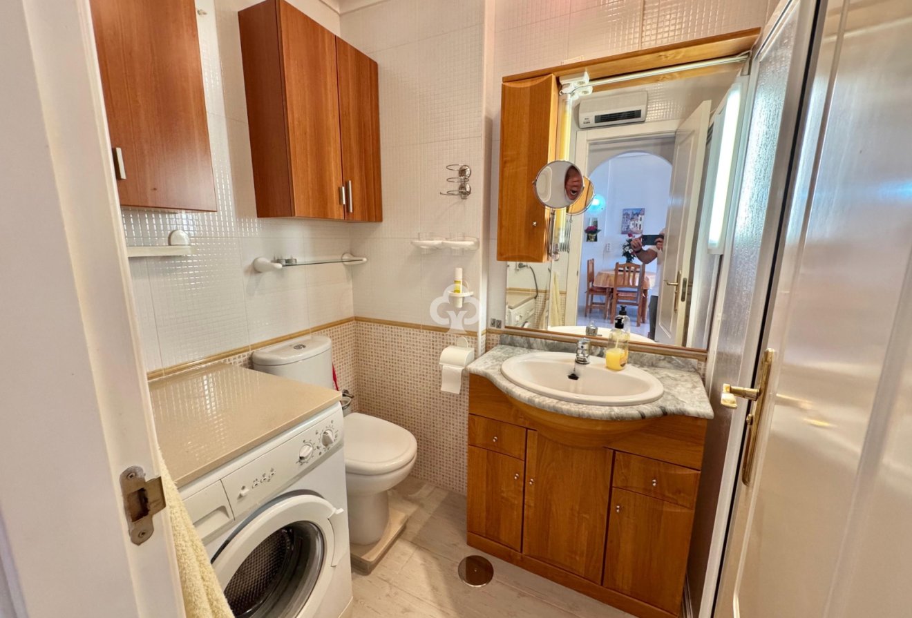 Resale - Apartment / flat -
Almoradí