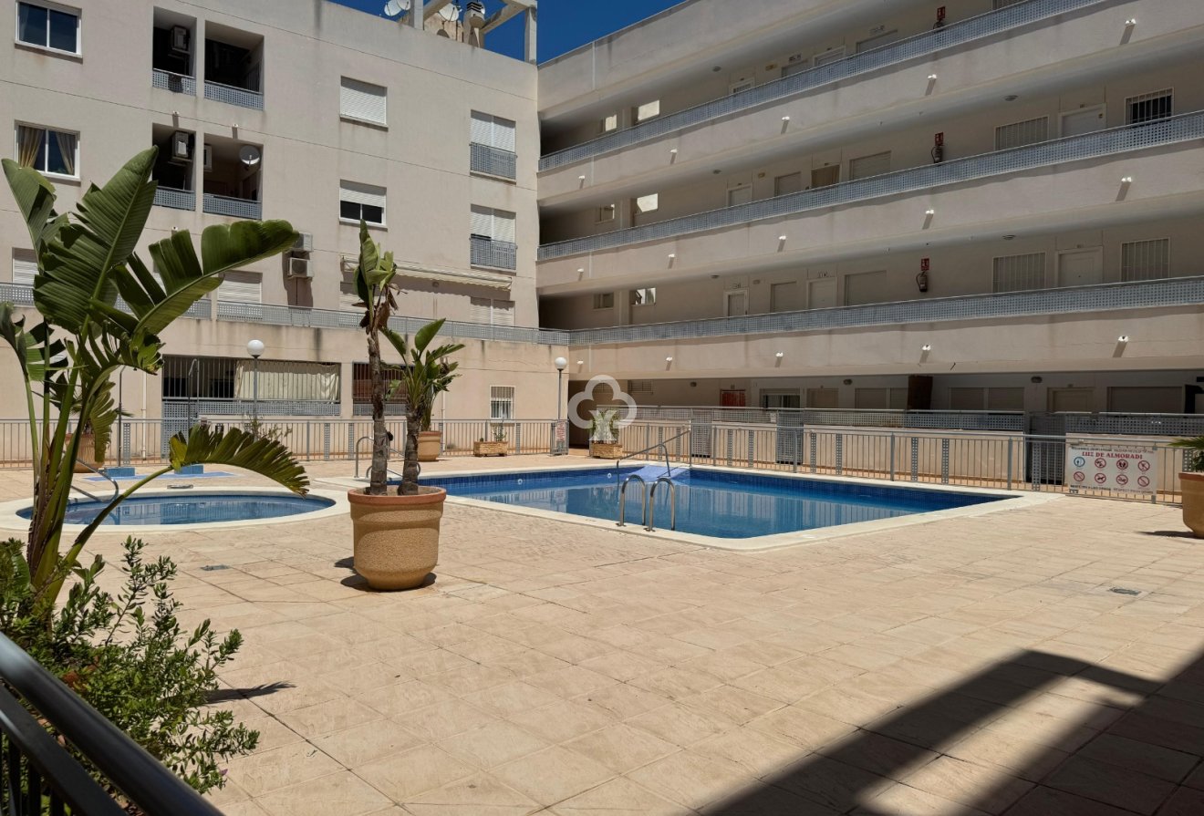 Resale - Apartment / flat -
Almoradí