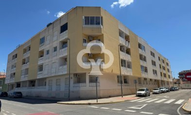 Resale - Apartment / flat -
Almoradí