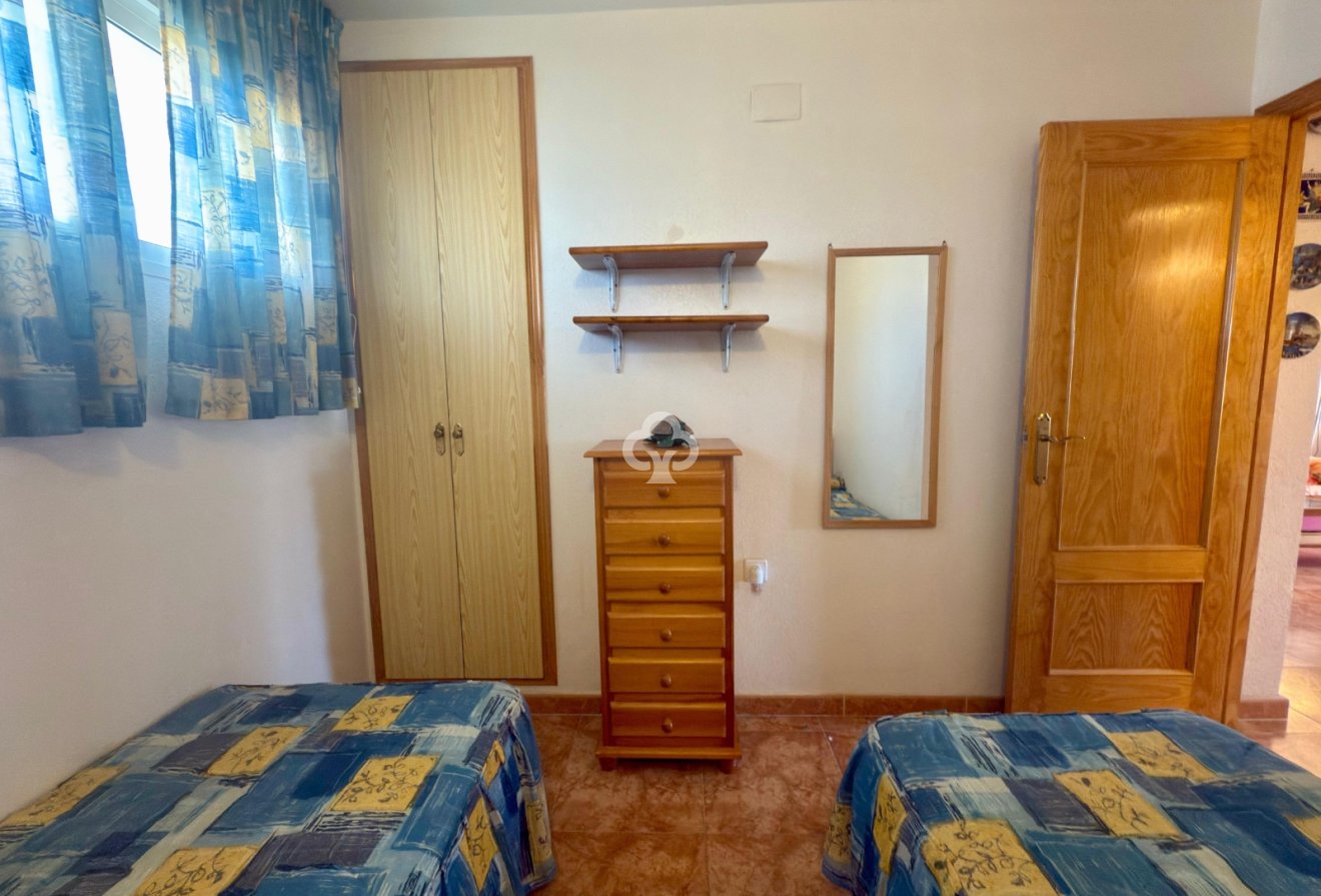 Resale - Apartment / flat -
Torrevieja - Nueva Torrevieja - Aguas Nuevas