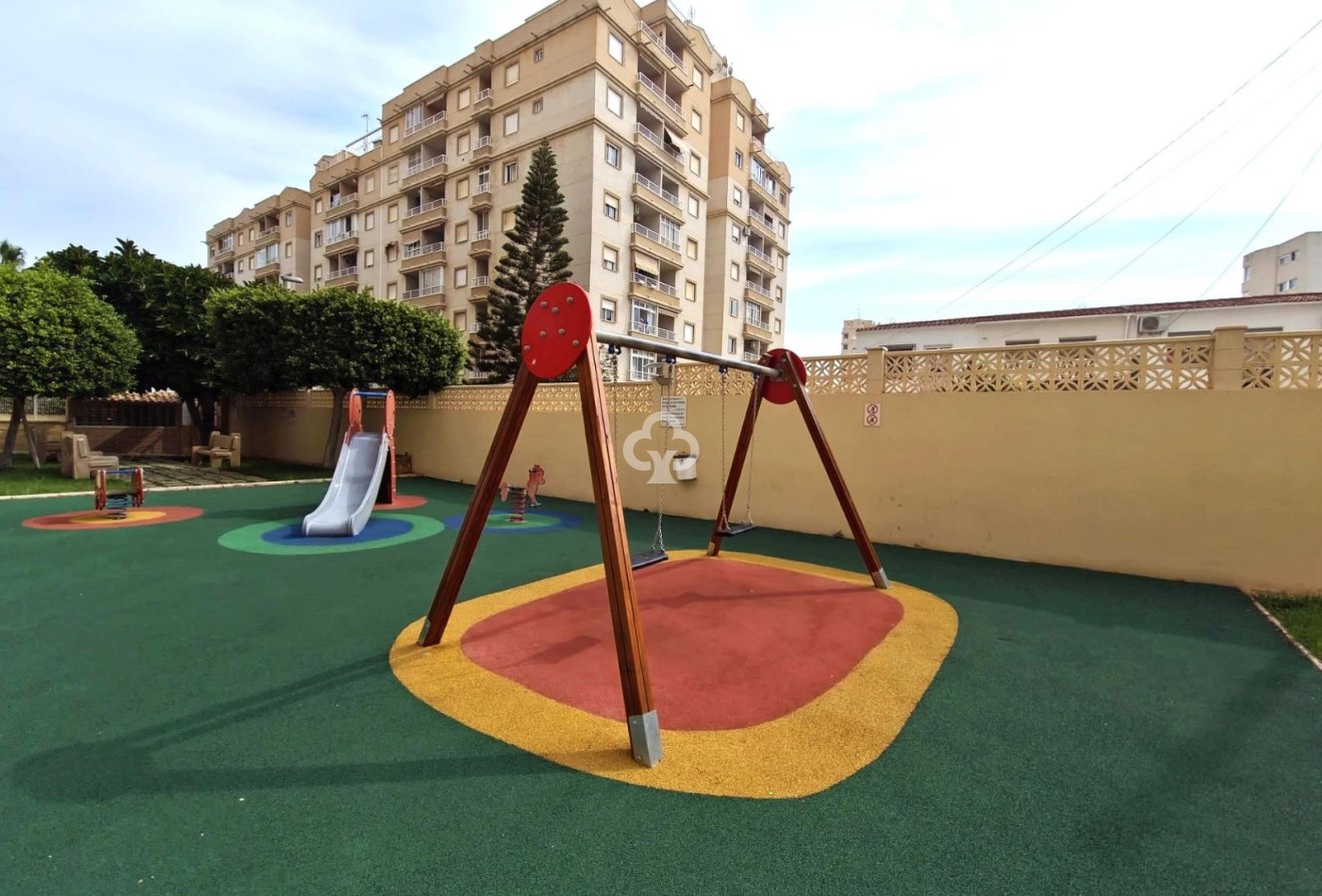 Resale - Apartment / flat -
Torrevieja - Nueva Torrevieja - Aguas Nuevas