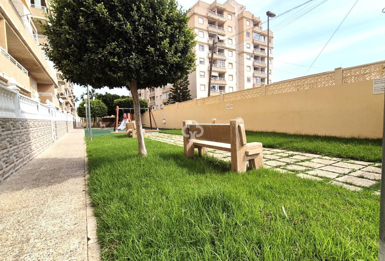 Resale - Apartment / flat -
Torrevieja - Nueva Torrevieja - Aguas Nuevas