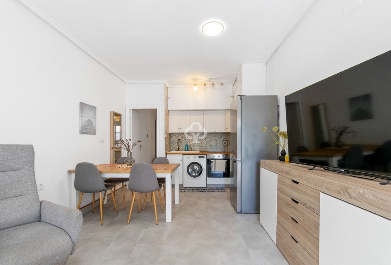 Resale - Duplex -
Orihuela Costa - La Florida