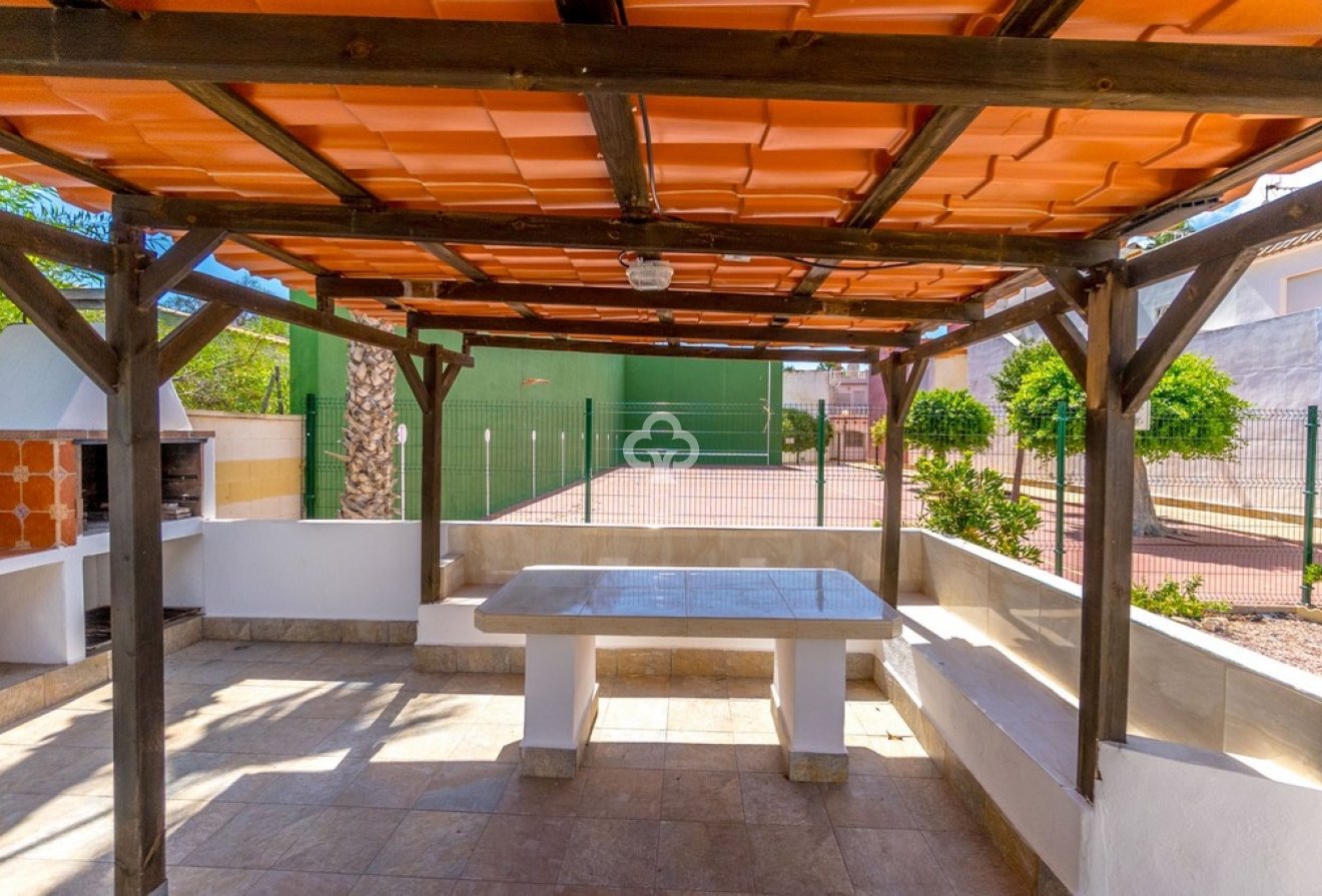 Resale - Duplex -
Orihuela Costa - La Florida