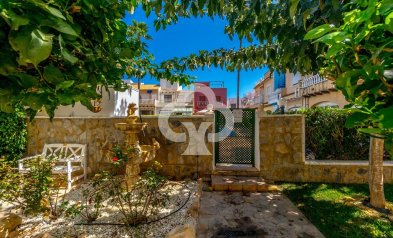 Resale - Duplex -
Orihuela Costa - La Florida
