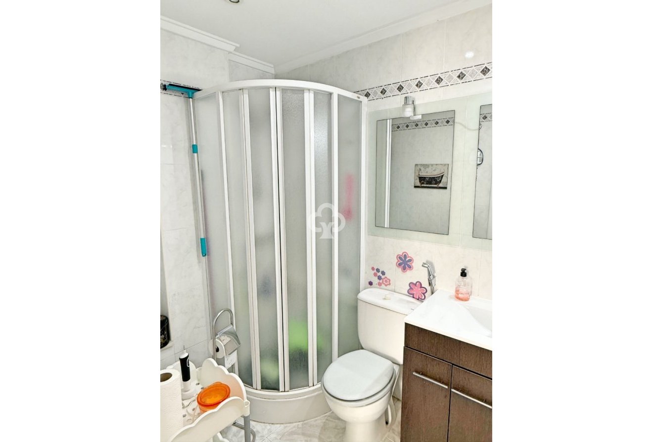 Resale - Apartment / flat -
Torrevieja - Nueva Torrevieja - Aguas Nuevas