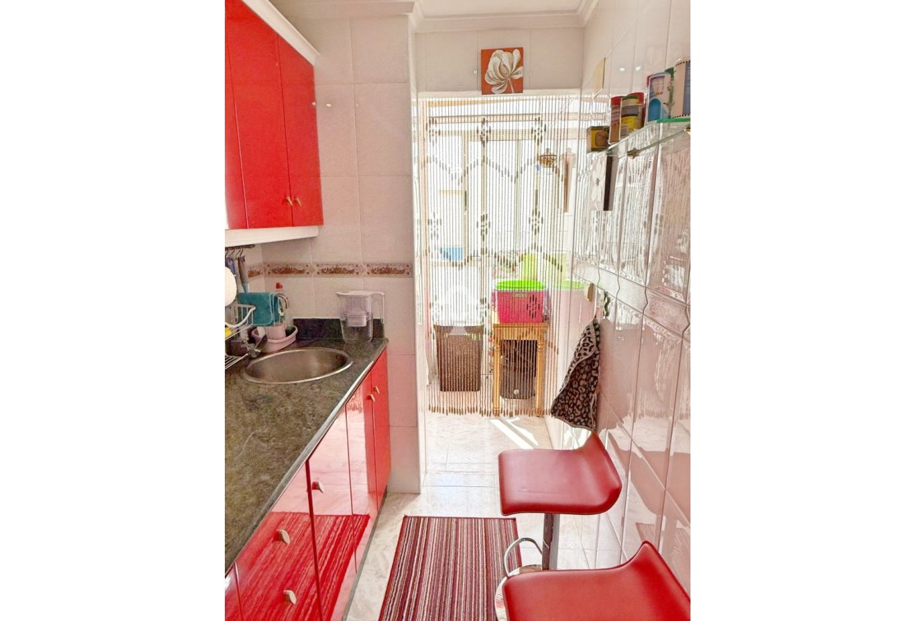 Resale - Apartment / flat -
Torrevieja - Nueva Torrevieja - Aguas Nuevas