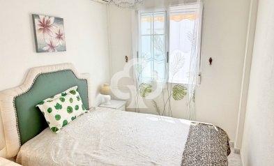 Resale - Apartment / flat -
Torrevieja - Nueva Torrevieja - Aguas Nuevas