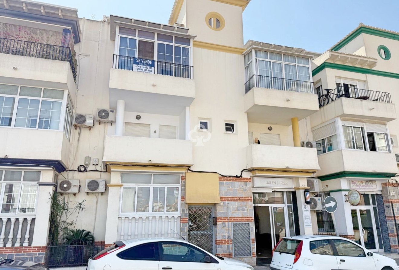 Resale - Apartment / flat -
Torrevieja - Nueva Torrevieja - Aguas Nuevas