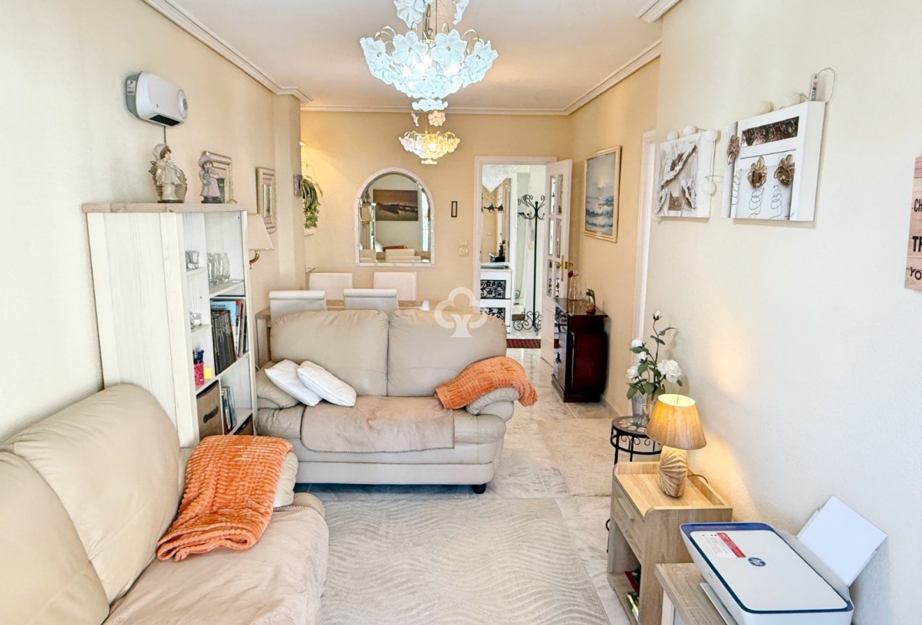 Resale - Apartment / flat -
Torrevieja - Nueva Torrevieja - Aguas Nuevas